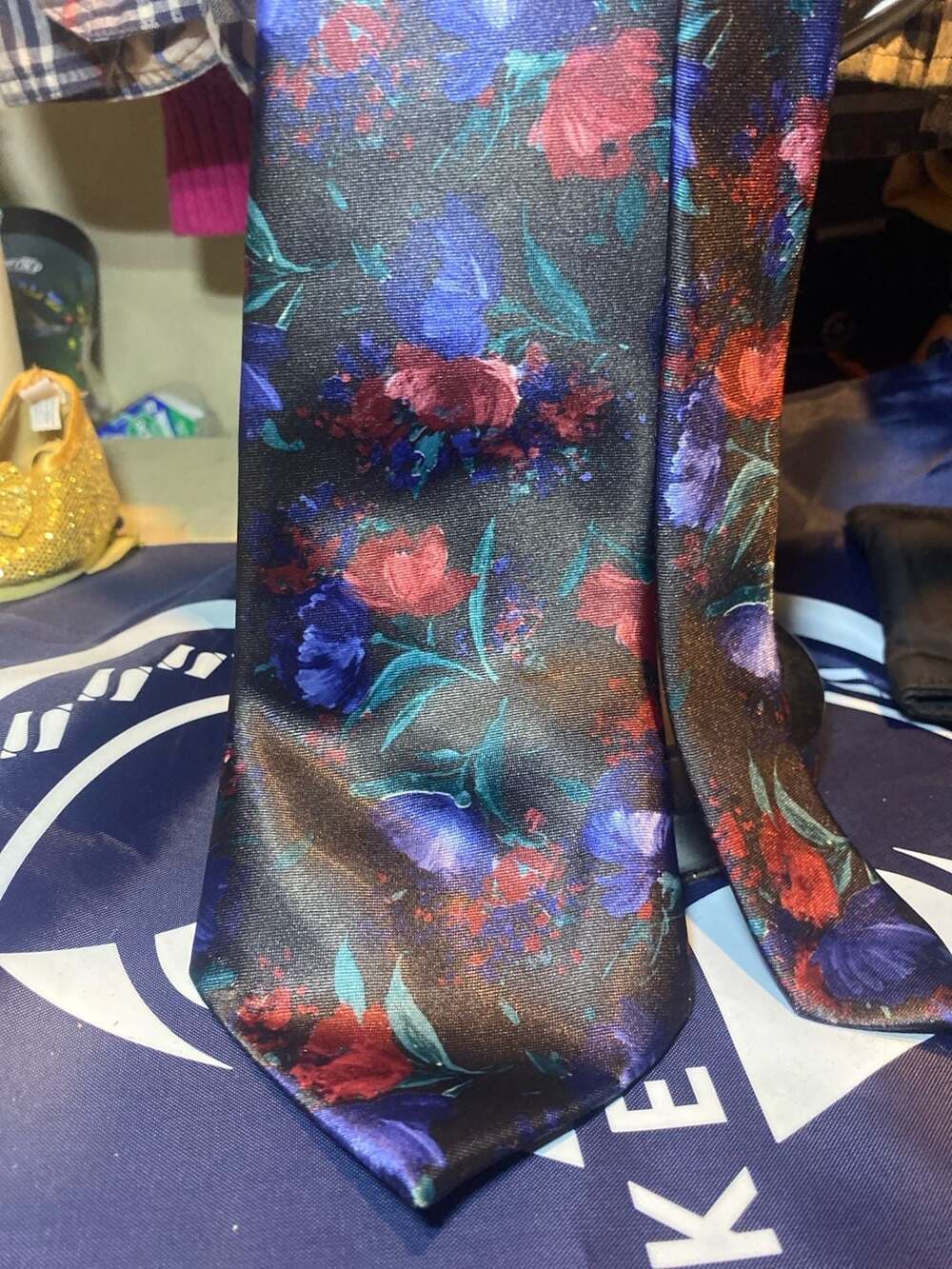 Young America Vintage Floral Polyester Necktie Blue Red Purple
